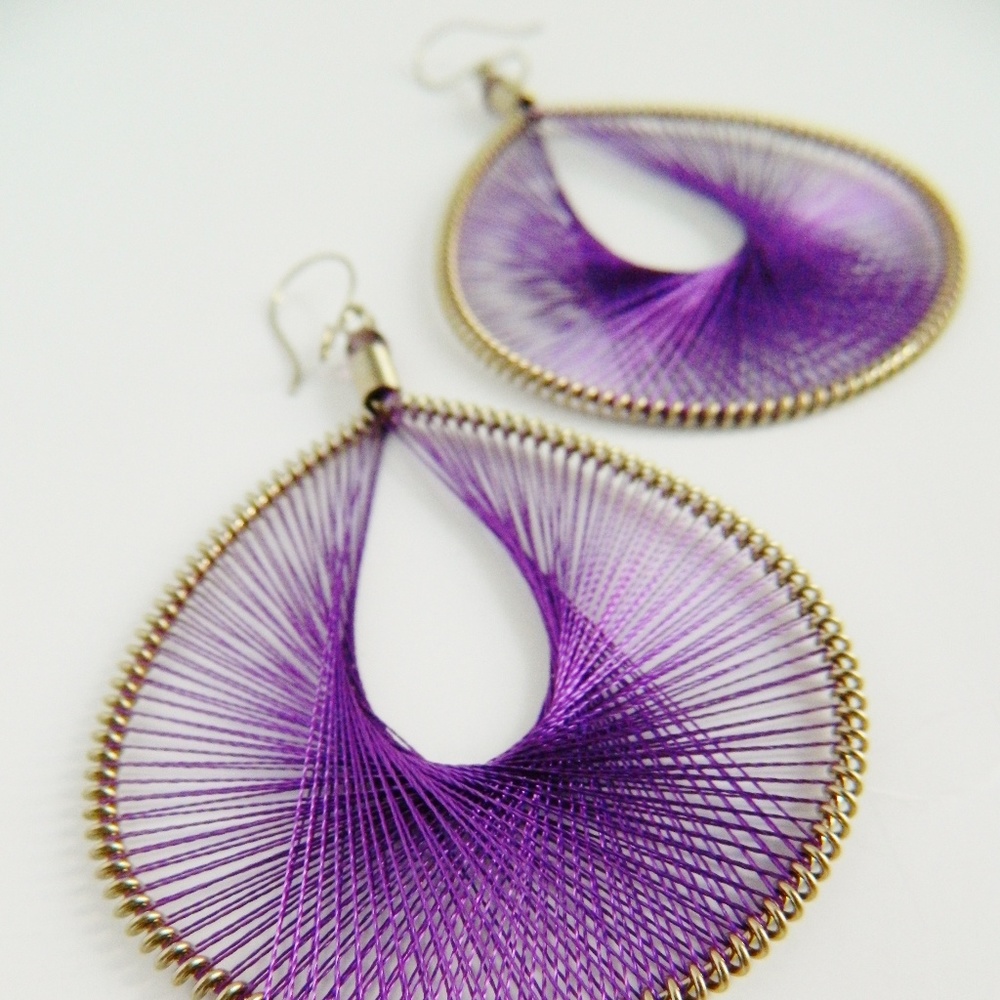 Thread Hoop Earings Violet Prurple NWT